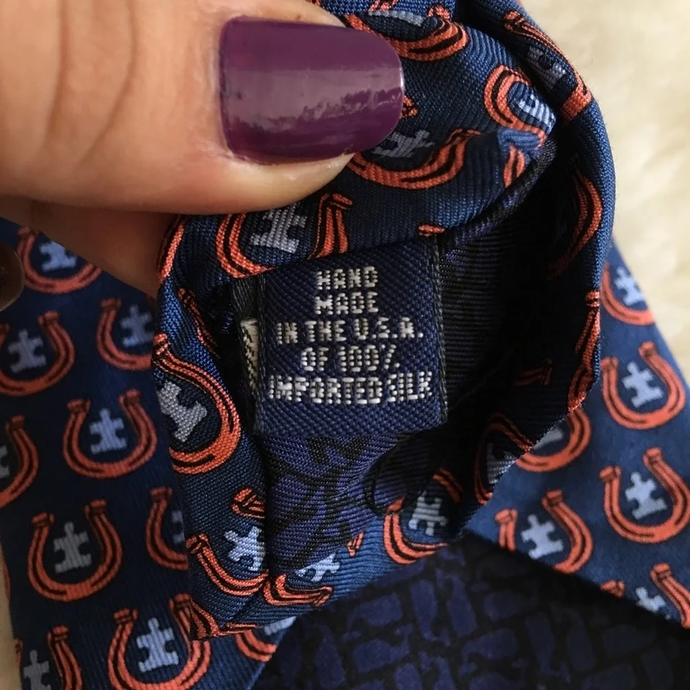 Vineyard Vines Custom Collection Tie Horseshoes